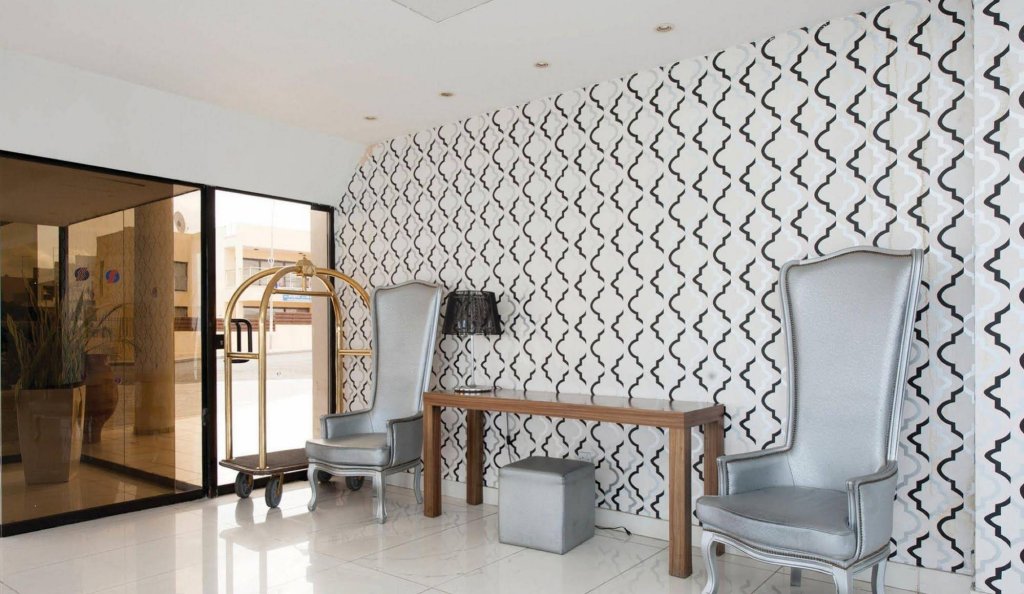 Фото Silver Sands Beach Hotel