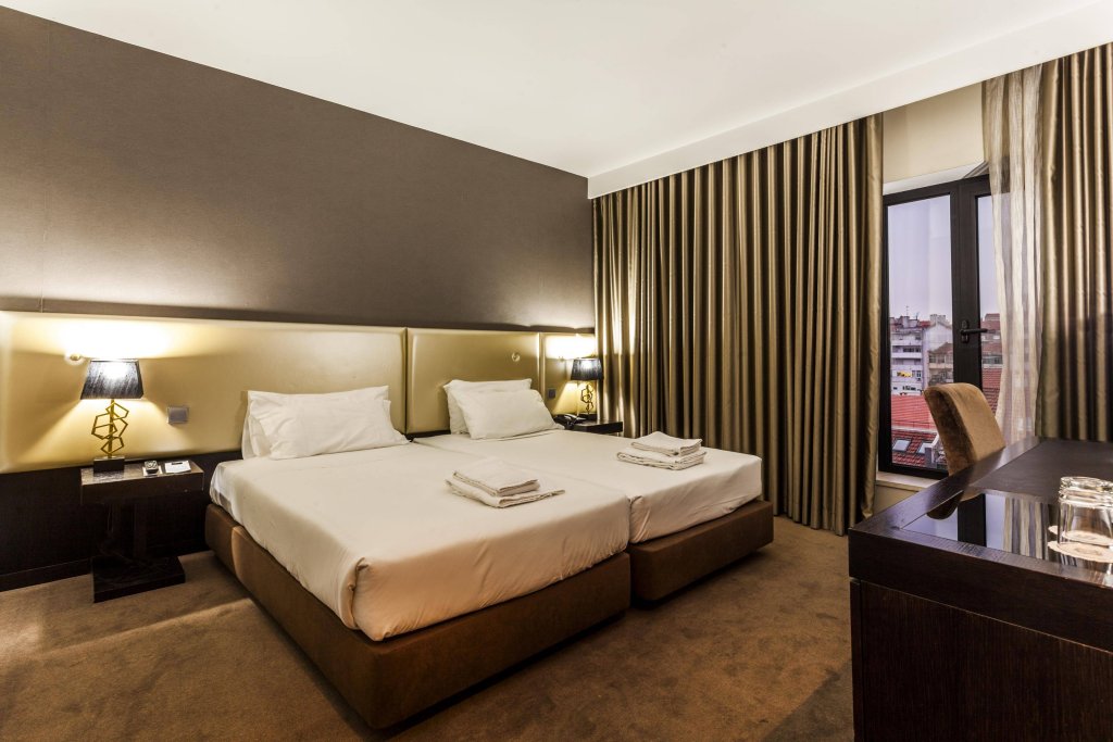 Фото Czar Lisbon Hotel