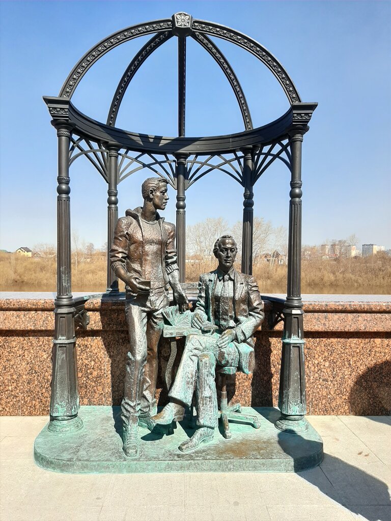 Genre sculpture Студенты XX-XXI веков, Tyumen, photo