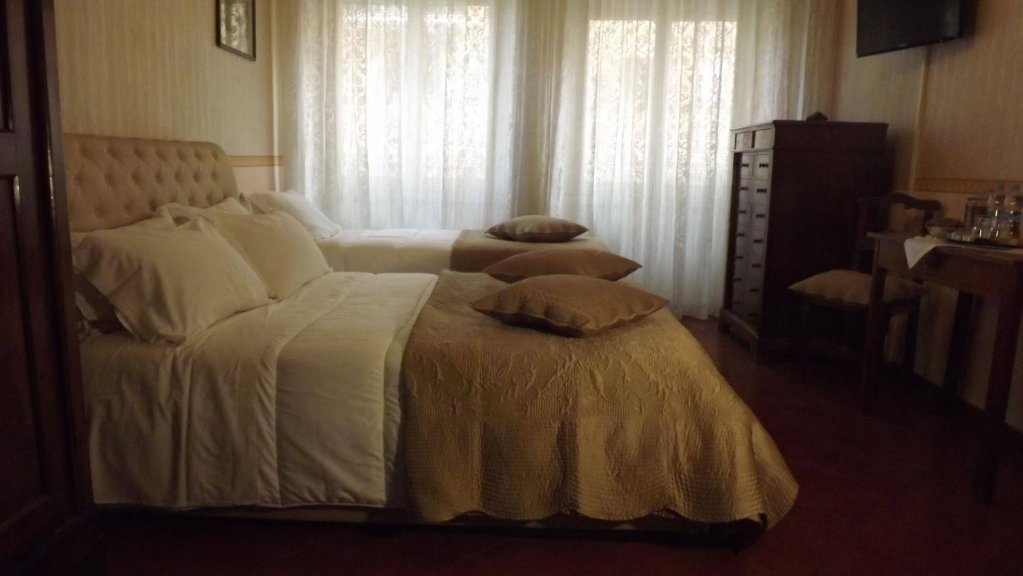 Фото Opera Street In Vatican Hotel