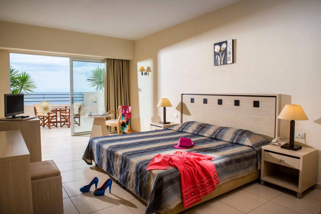 Фото Blue Marine Resort & SPA Hotel