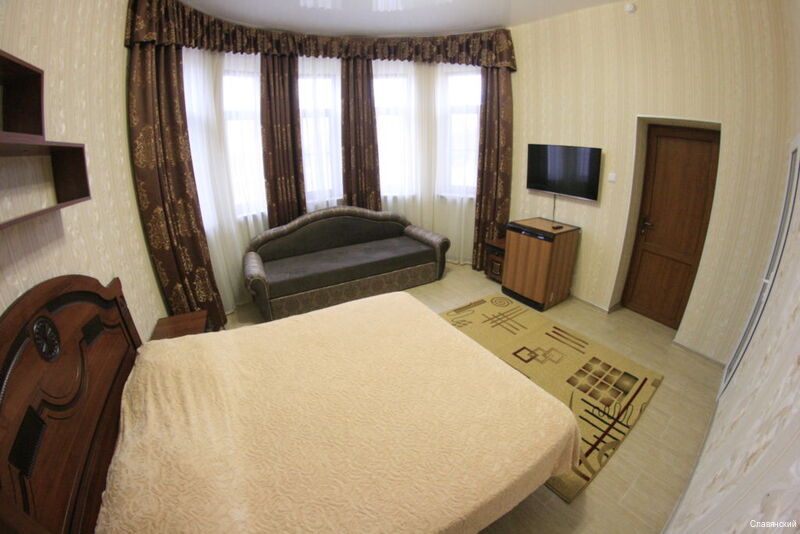 Фото Славянский