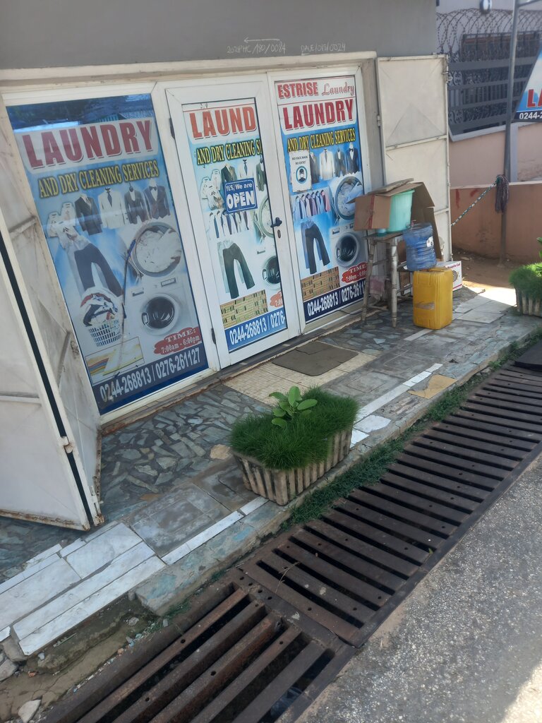 Laundry Entries, Earth, photo