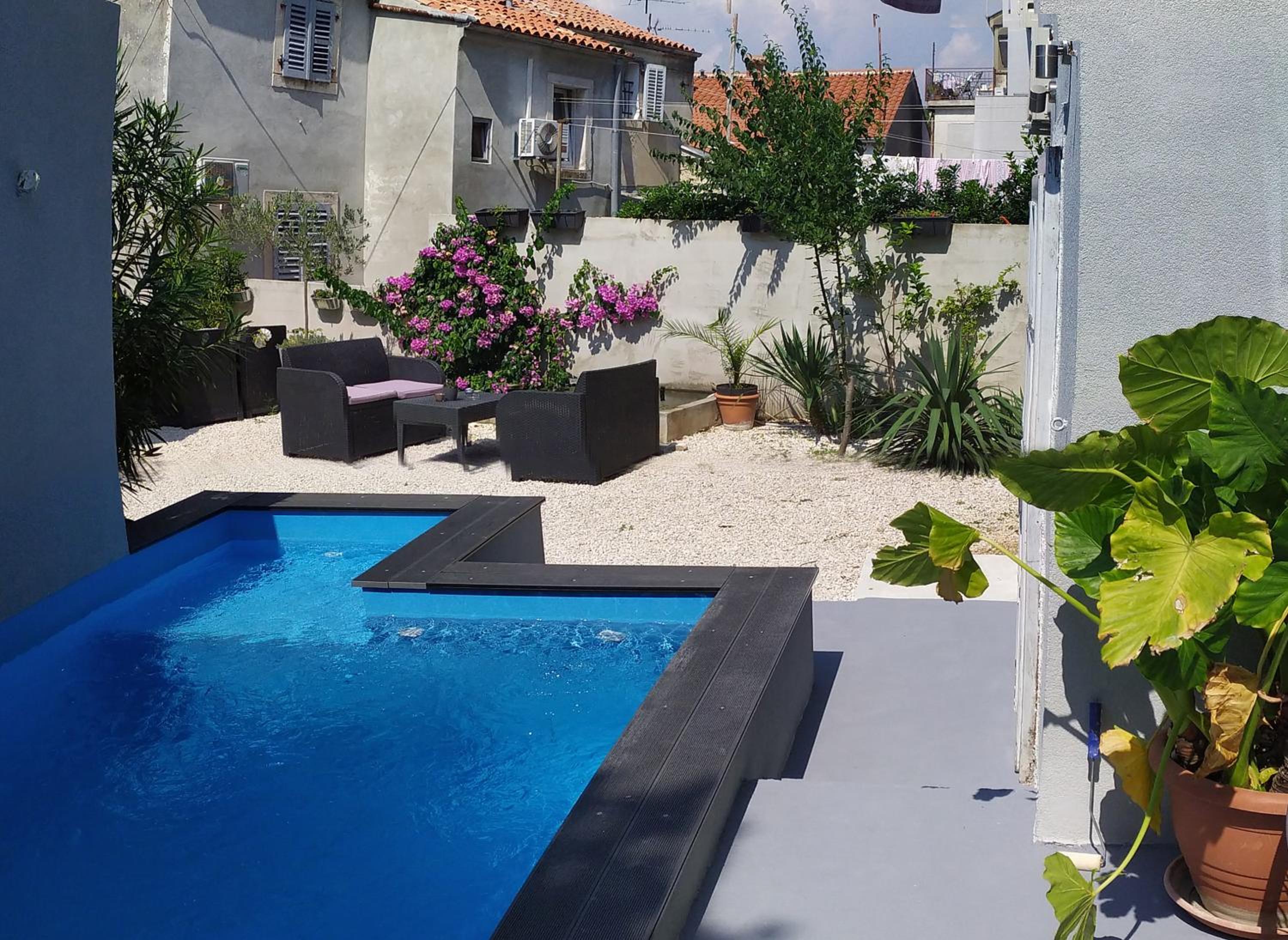 Фото Captain Emo City Apartments