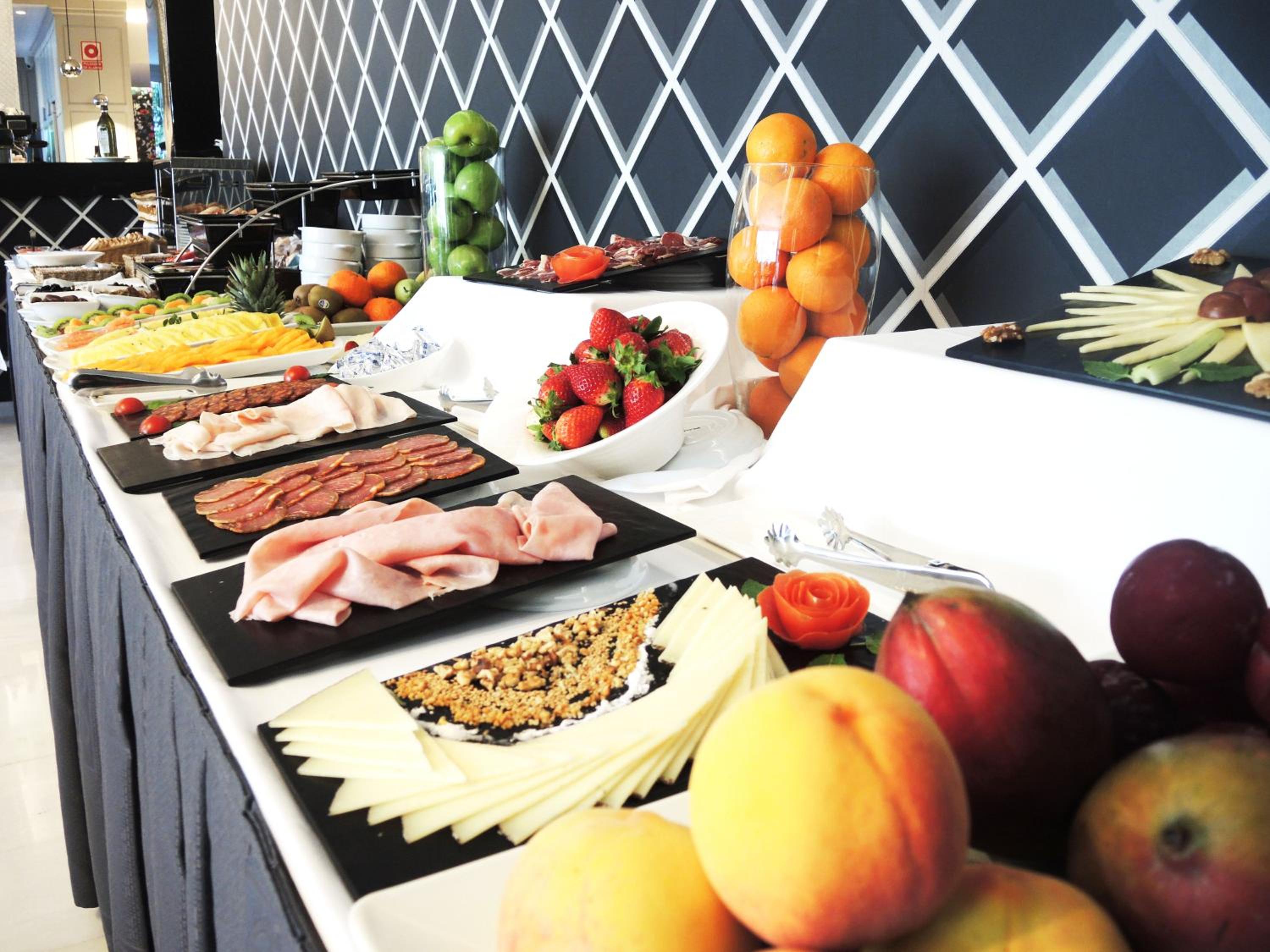 Фото Aparthotel Monarque Sultán