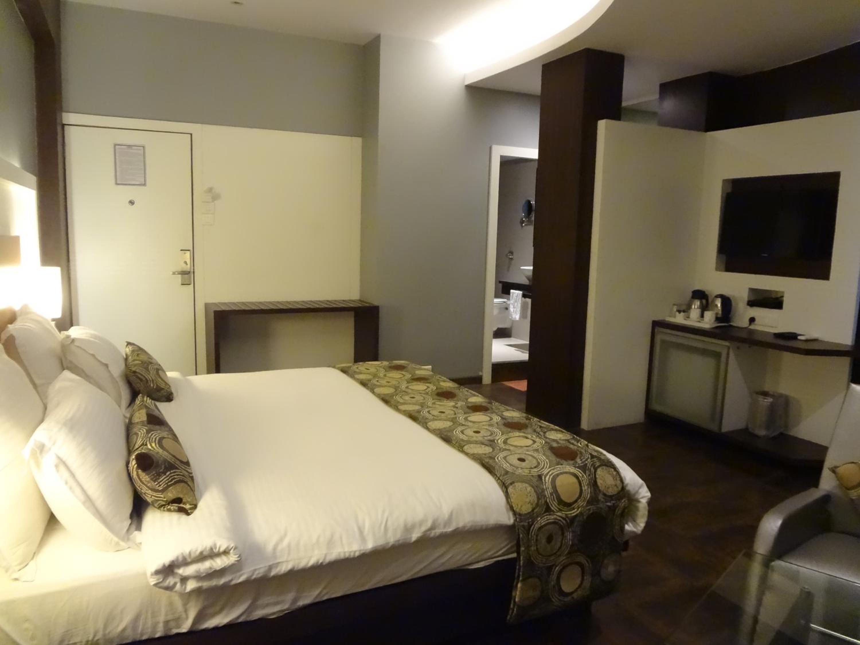 Фото Zuzu Galaxy Annex Hotel