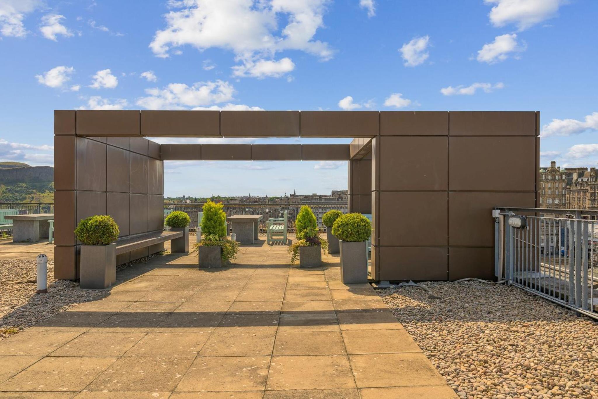 Фото Princes Street Suites