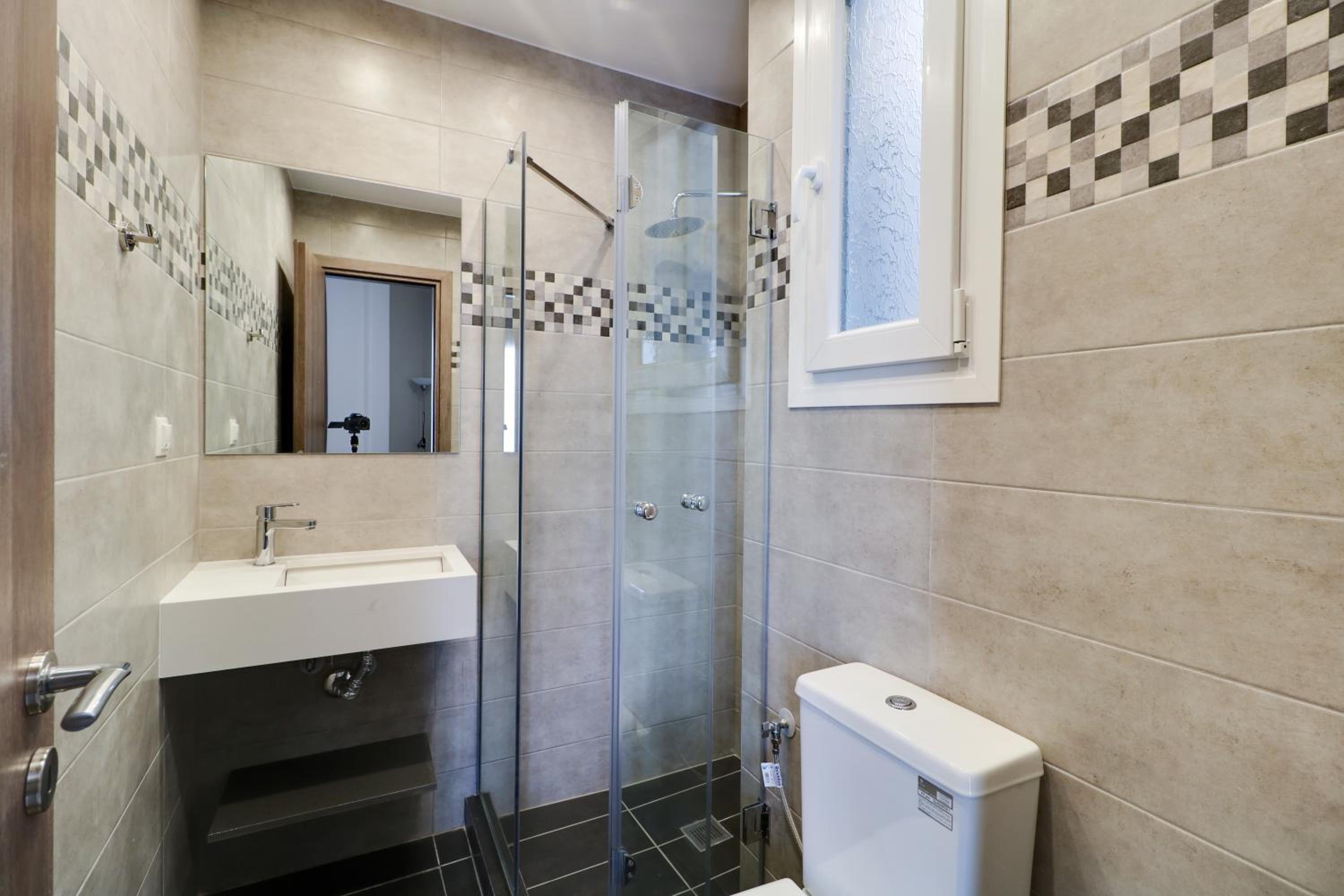 Фото Athens Comfort Suites And Apartments