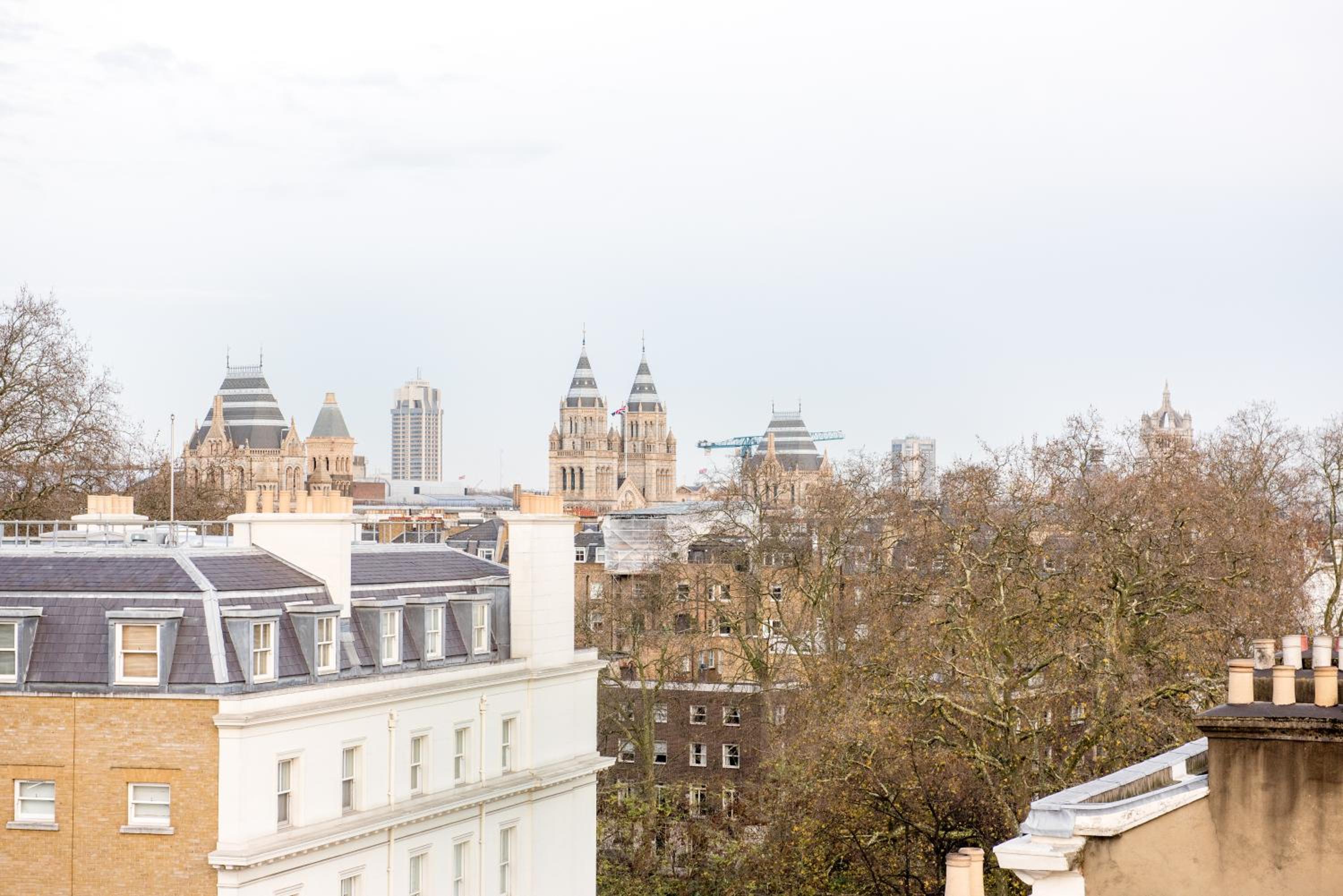 Фото The Harrington Residences