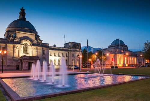 Гостиница Holiday Inn Cardiff City Centre в Кардиффе