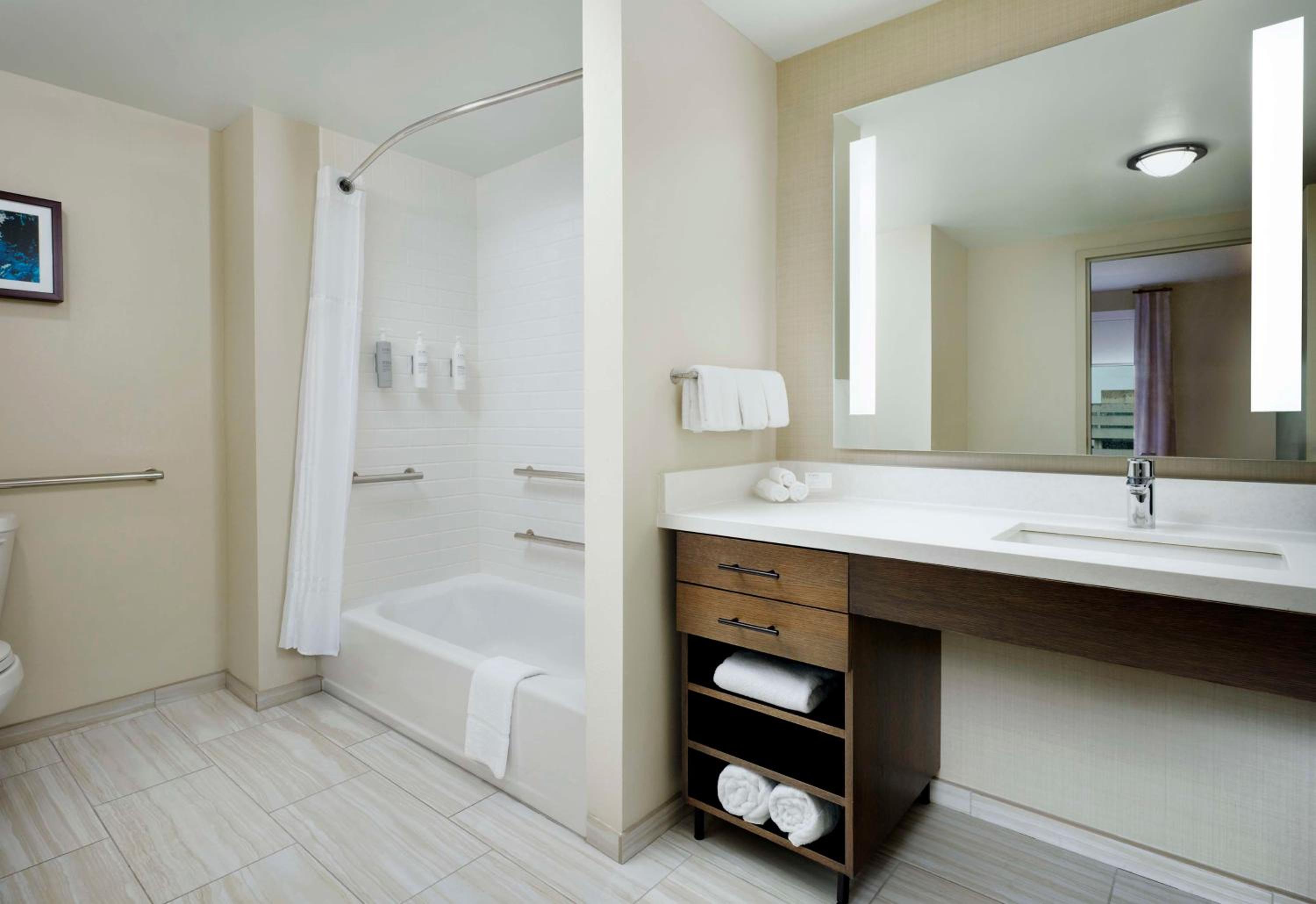 Фото Homewood Suites by Hilton Louisville Downtown, Ky