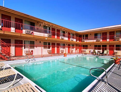 Гостиница Park Avenue Inn and Suites
