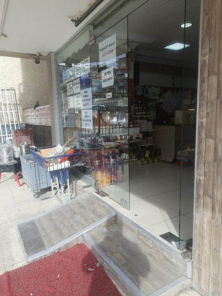 Tienda de carnes, embutidos Omer Kozan Meat and Chicken, , foto