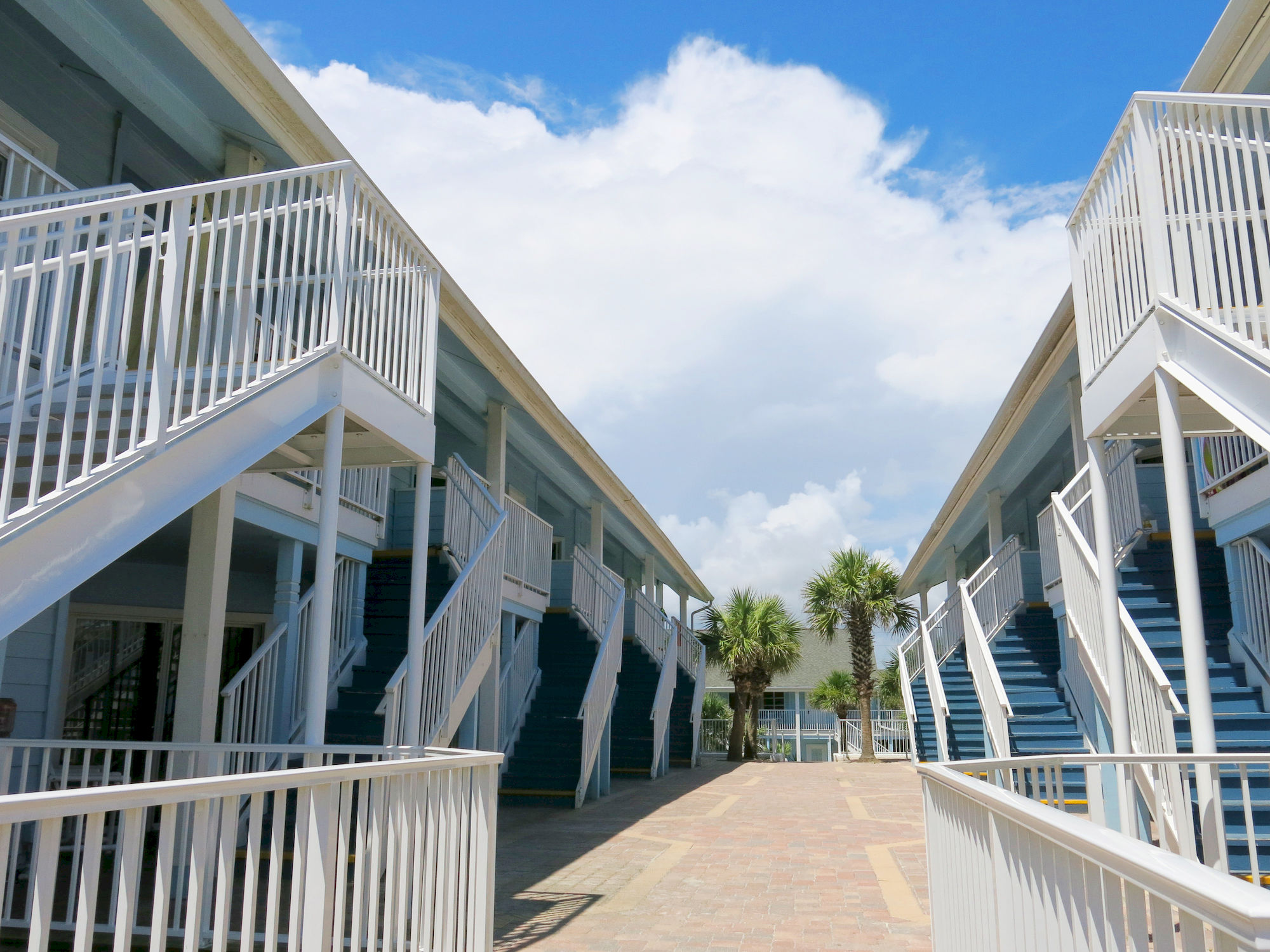 Фото New Smyrna Waves by Exploria Resorts