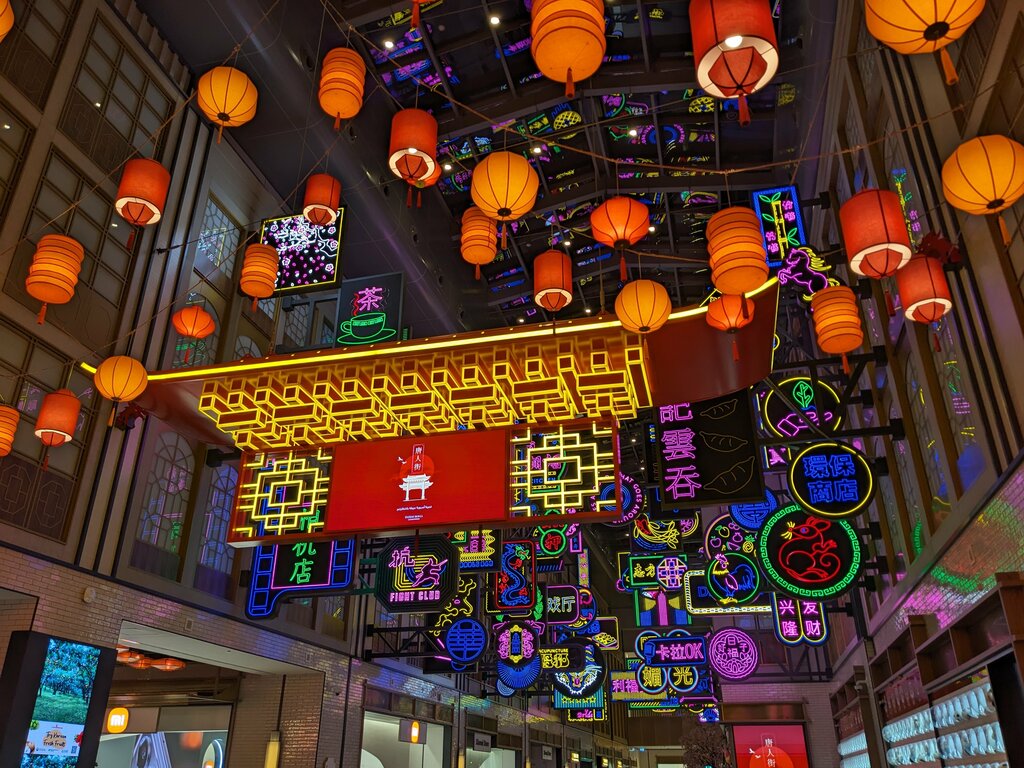 Tableware shop Asia Trading, Dubai, photo