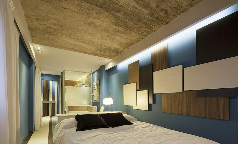 Фото Ambit Boulevard Hotel Boutique