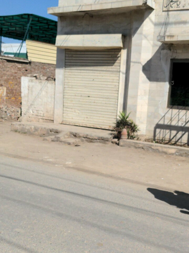 Hardware hypermarket Data Ali hajvari building material store, Lahore, photo