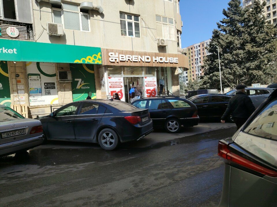 Geyim mağazası Brend House, Bakı, foto