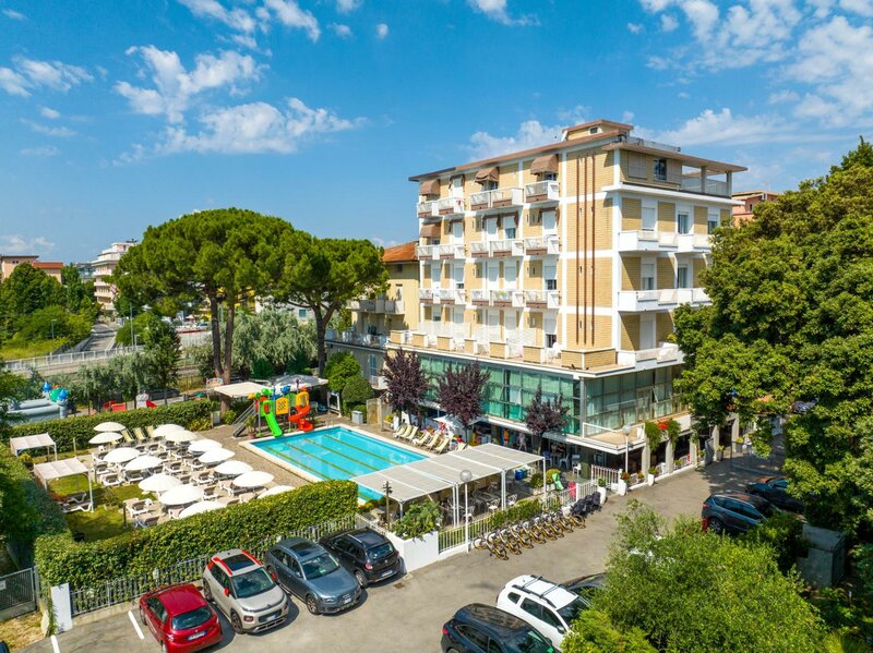 Гостиница Hotel Lotus в Римини