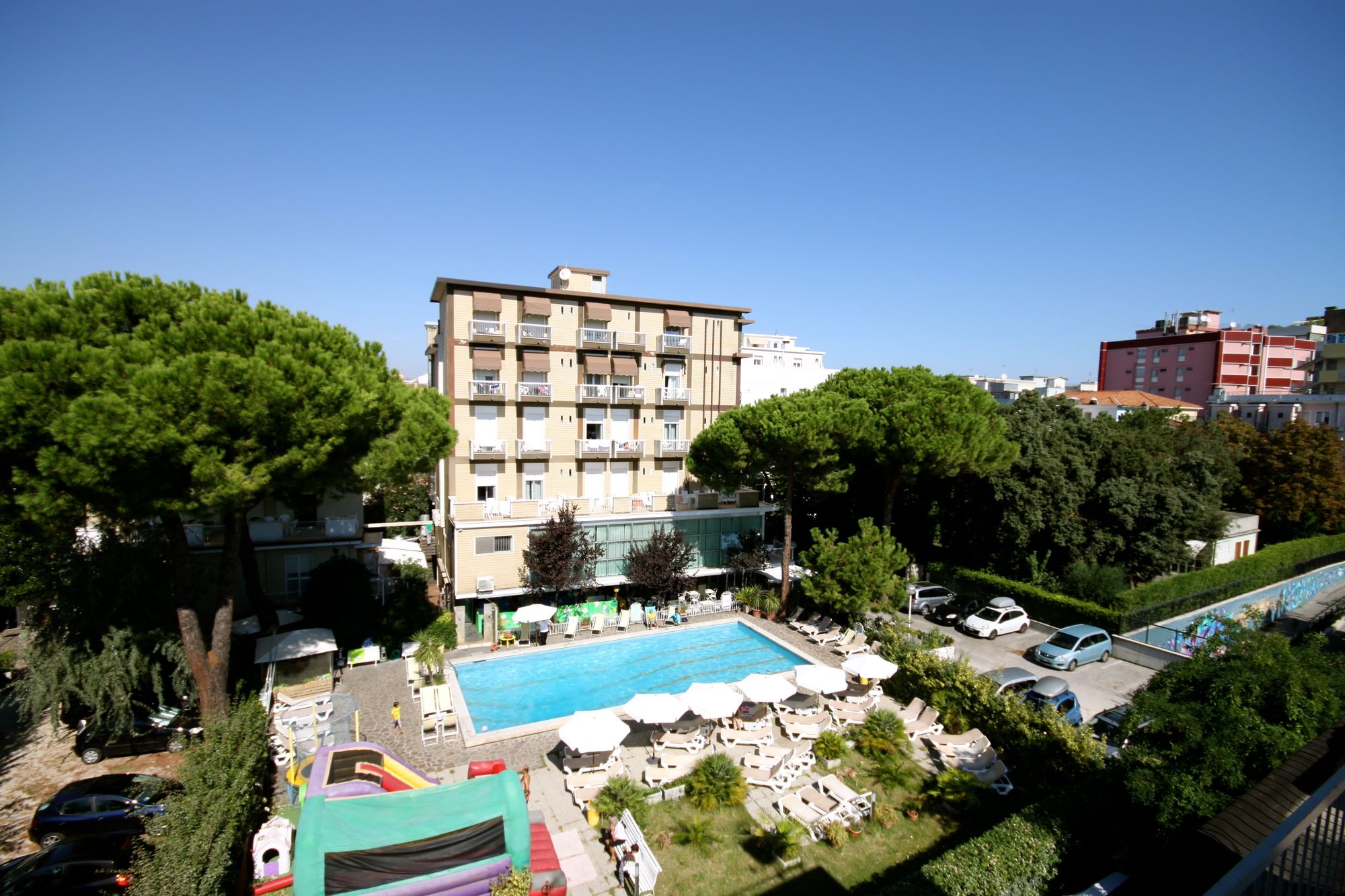 Фото Hotel Lotus