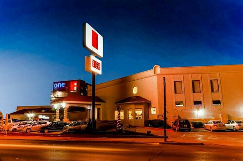 Гостиница Fiesta Inn Monclova в Монклове