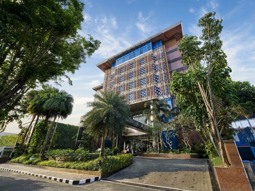 Внешний вид отеля The Royal Surakarta Heritage Solo MGallery Collection в Суракарте, фото 1