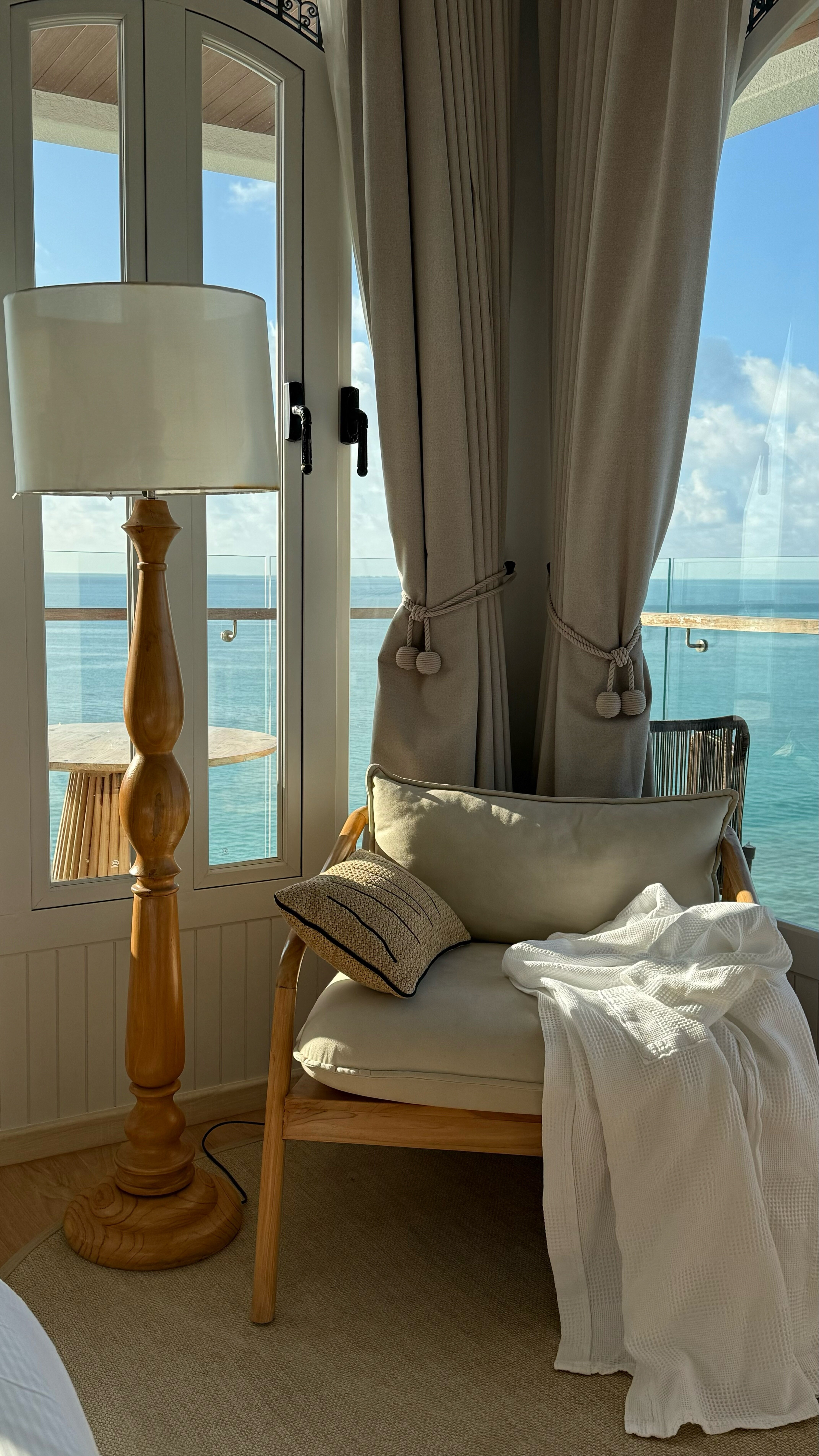 Фото Stone Hotel Dhiffushi