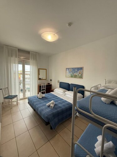 Гостиница Bike Hotel Berenice Rimini Mare & Wellness в Римини