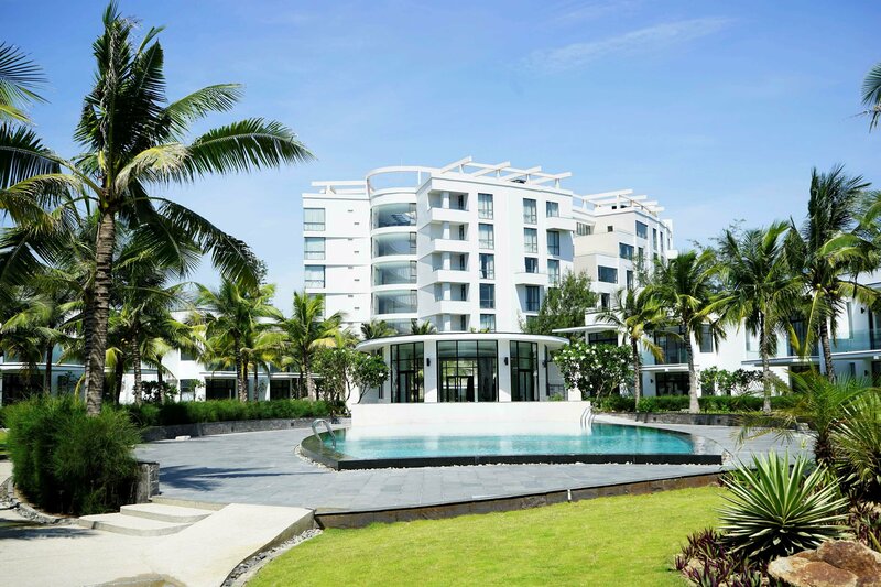 Гостиница Melia Danang Beach Resort в Дананге