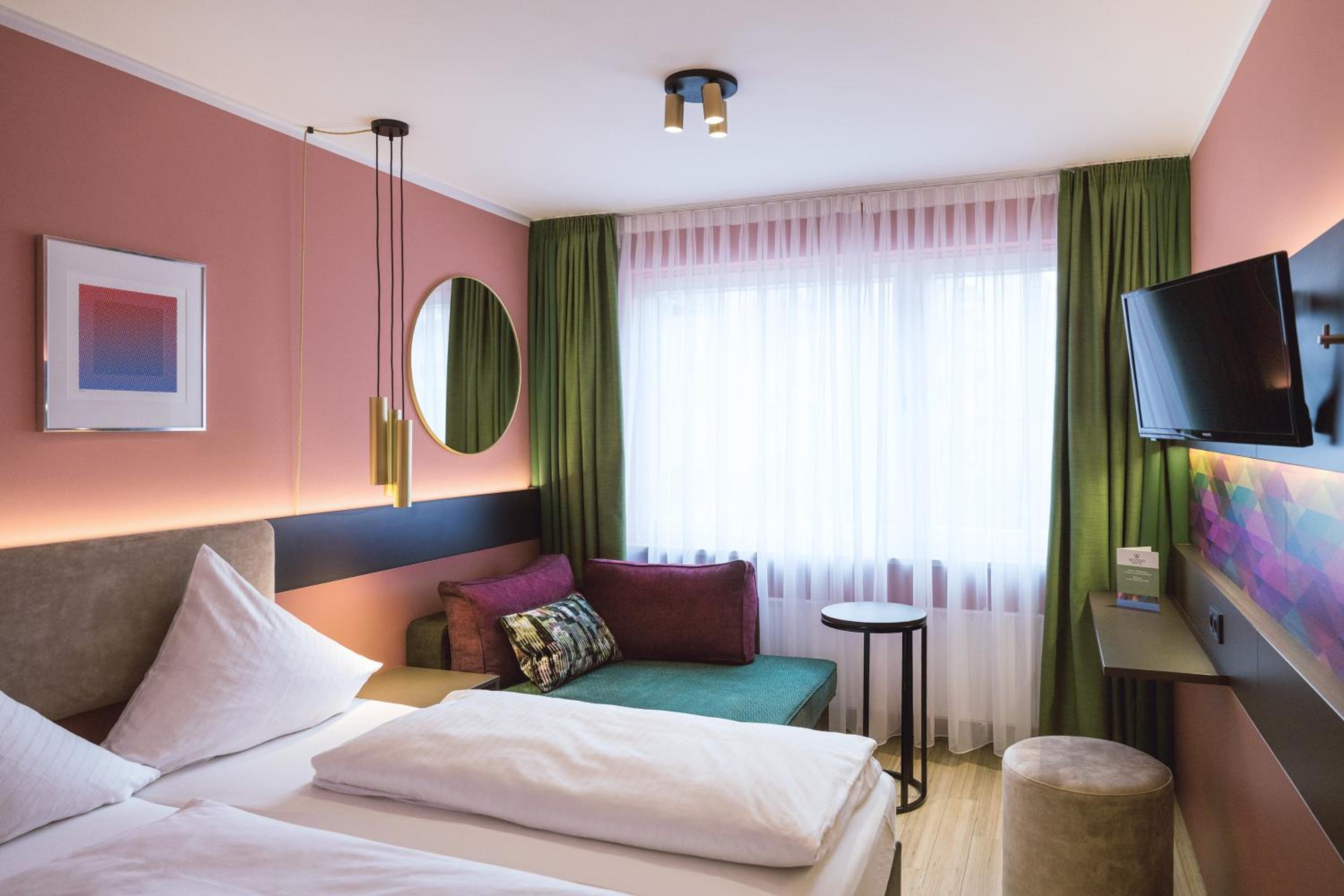 Фото Westend Hotel
