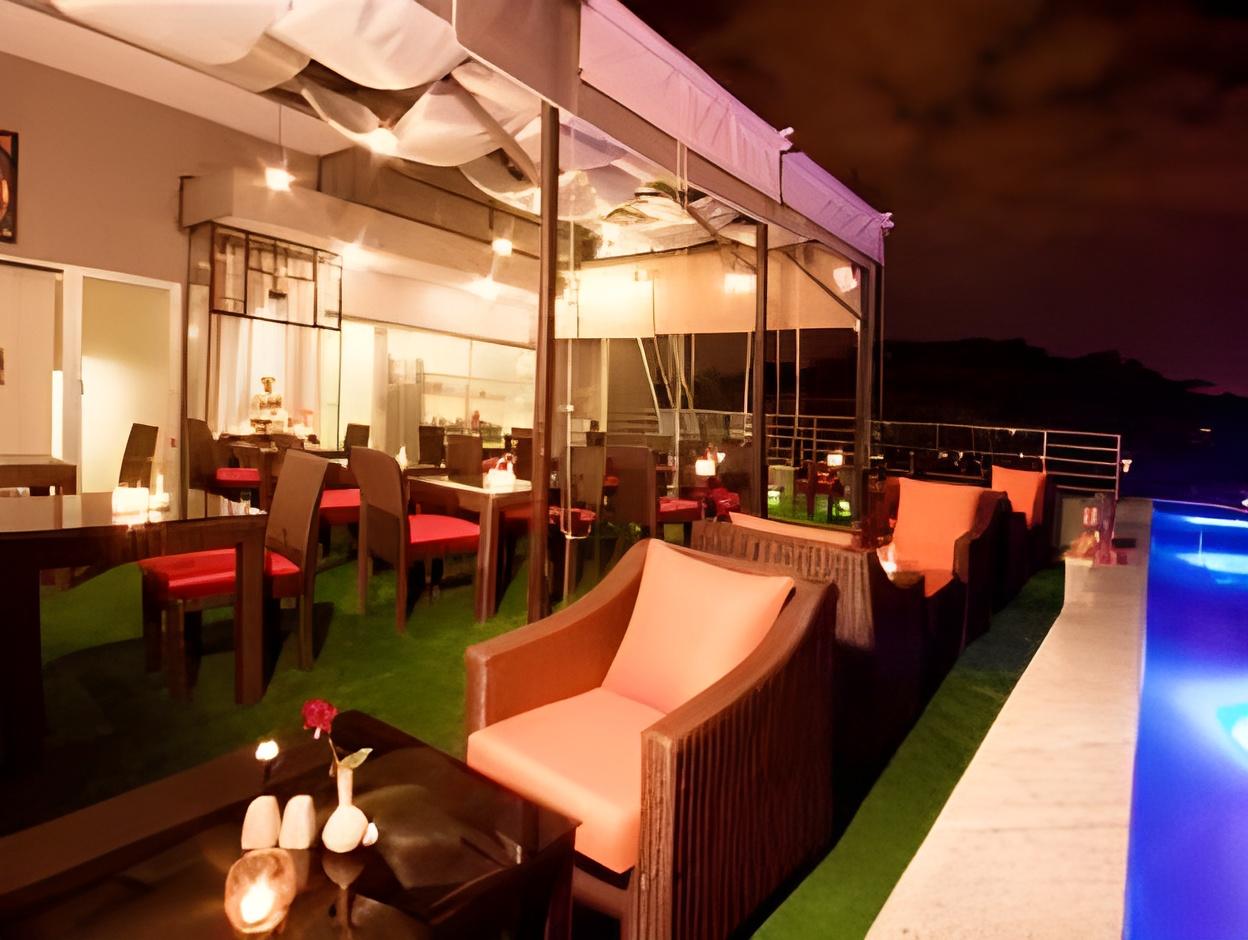 Фото отеля 2