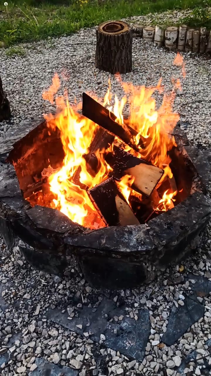 Фото Дом у озера в лесу