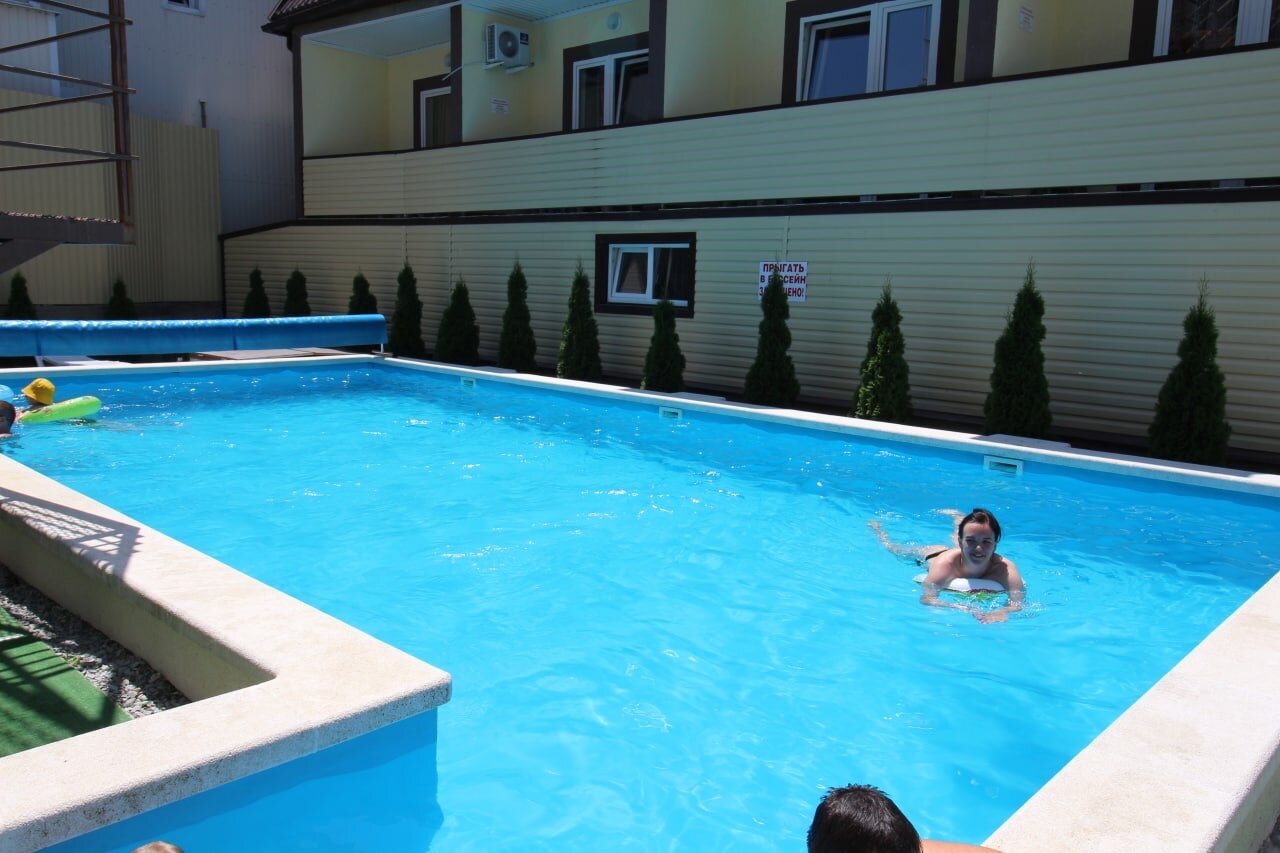 Фото отеля 2