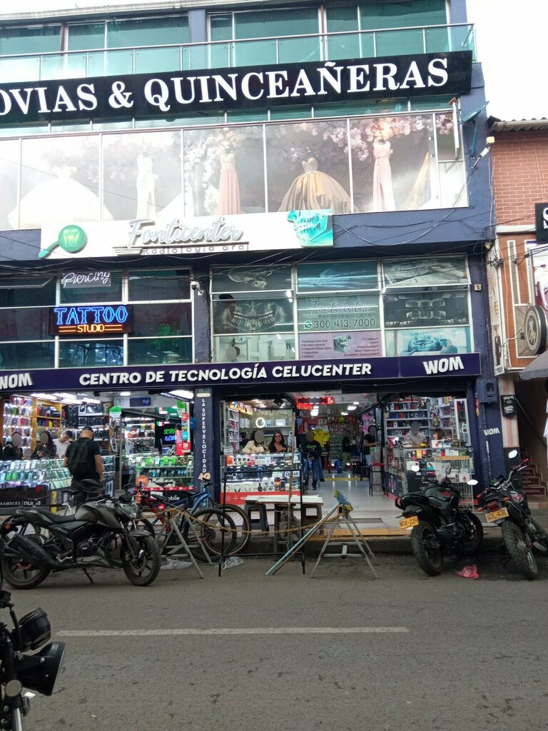 Electronics store Wom, Bogota, photo
