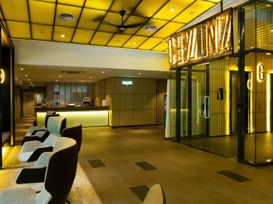 Фото Ceylonz Suites Klcc by Mana-Mana