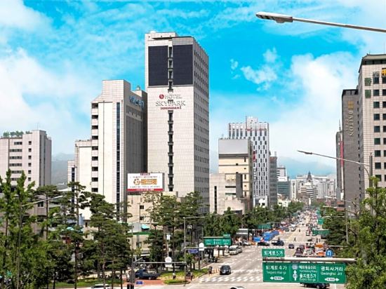 Фото Hotel Skypark Dongdaemun 1