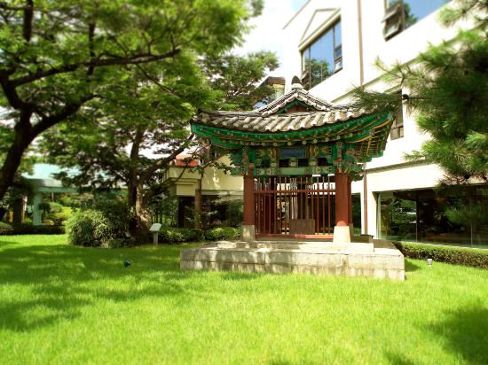 Фото Onyang Hot Spring Hotel