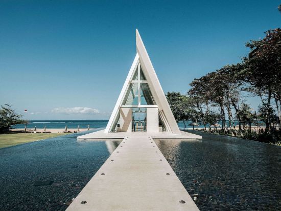 Фото Conrad Bali