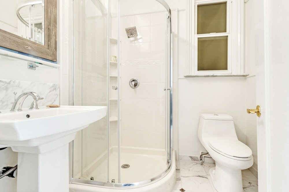 Фото Cornell Hotel de France