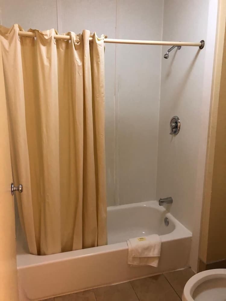 Фото Travel Inn Motel