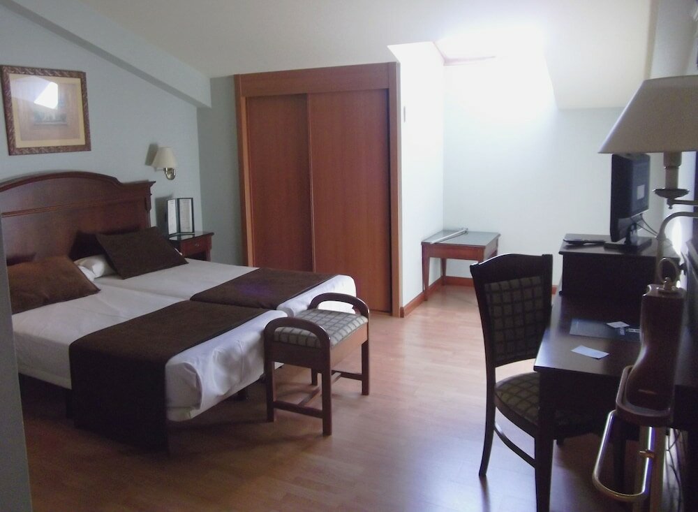 Фото Hotel Lasa Sport