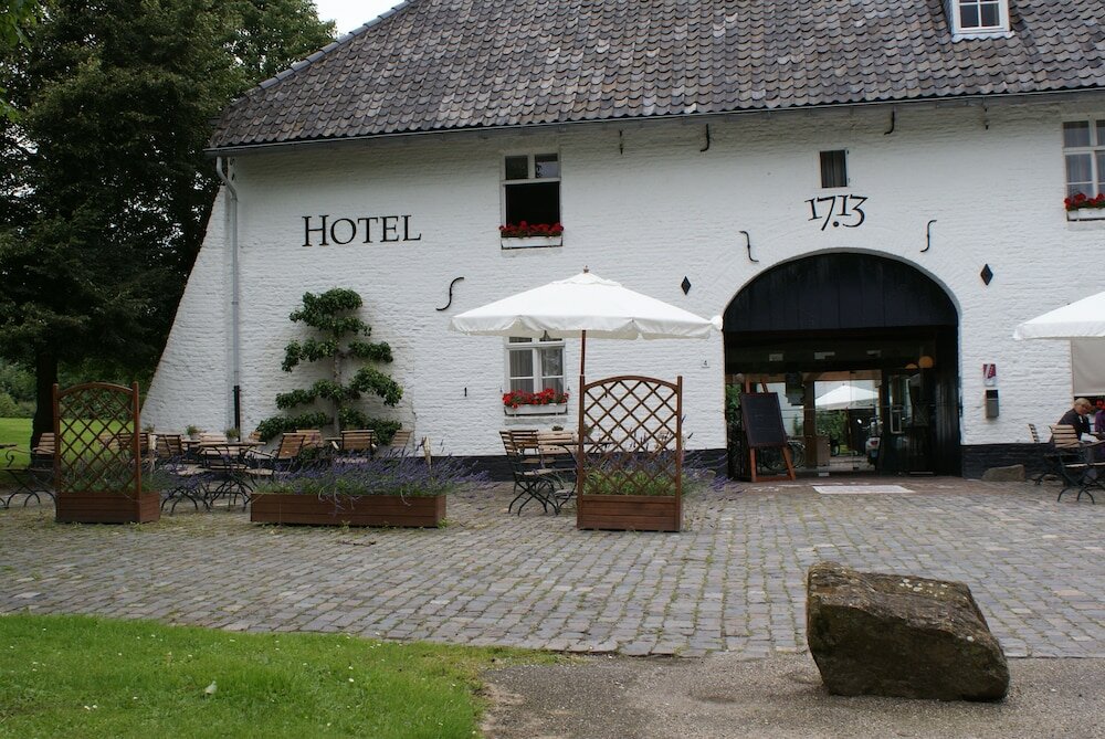 Фото Fletcher Hotel-Restaurant Kasteel Erenstein