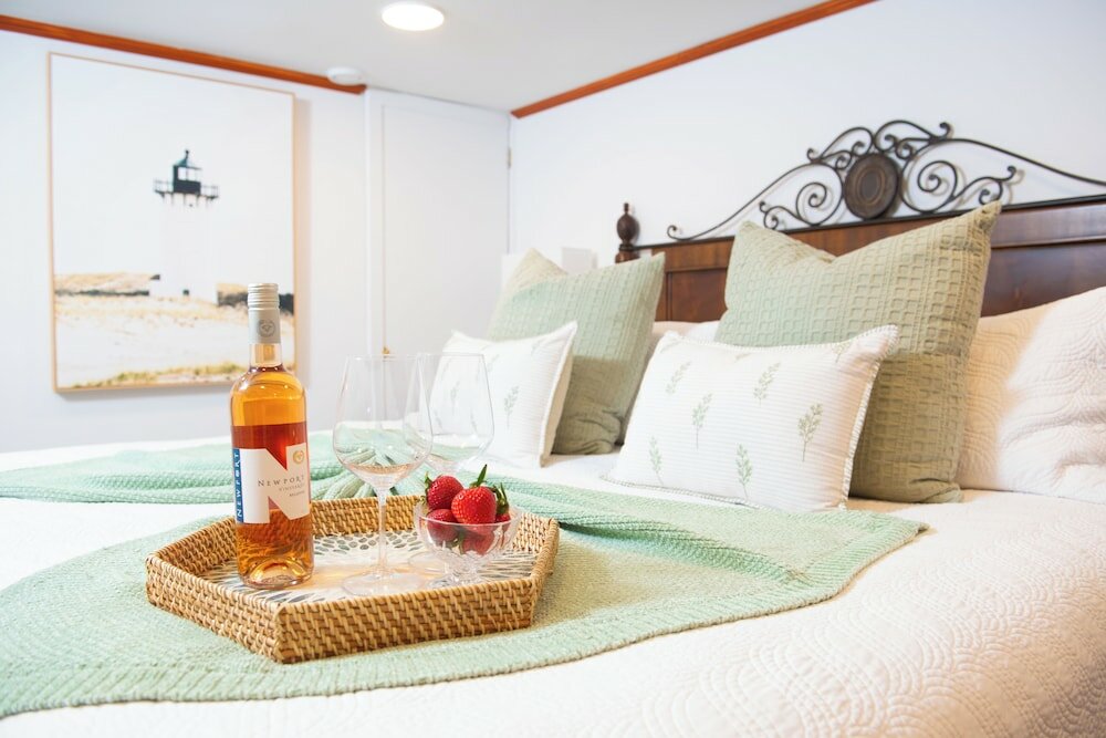 Фото Americas Cup Inn