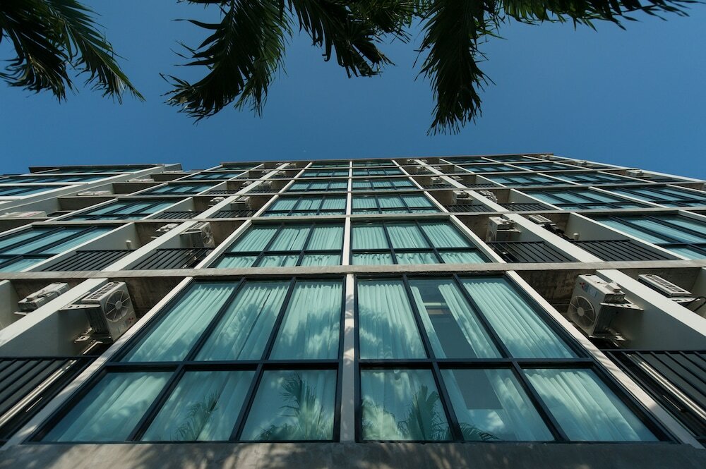 Фото The Sixteenth Naiyang Beach Hotel