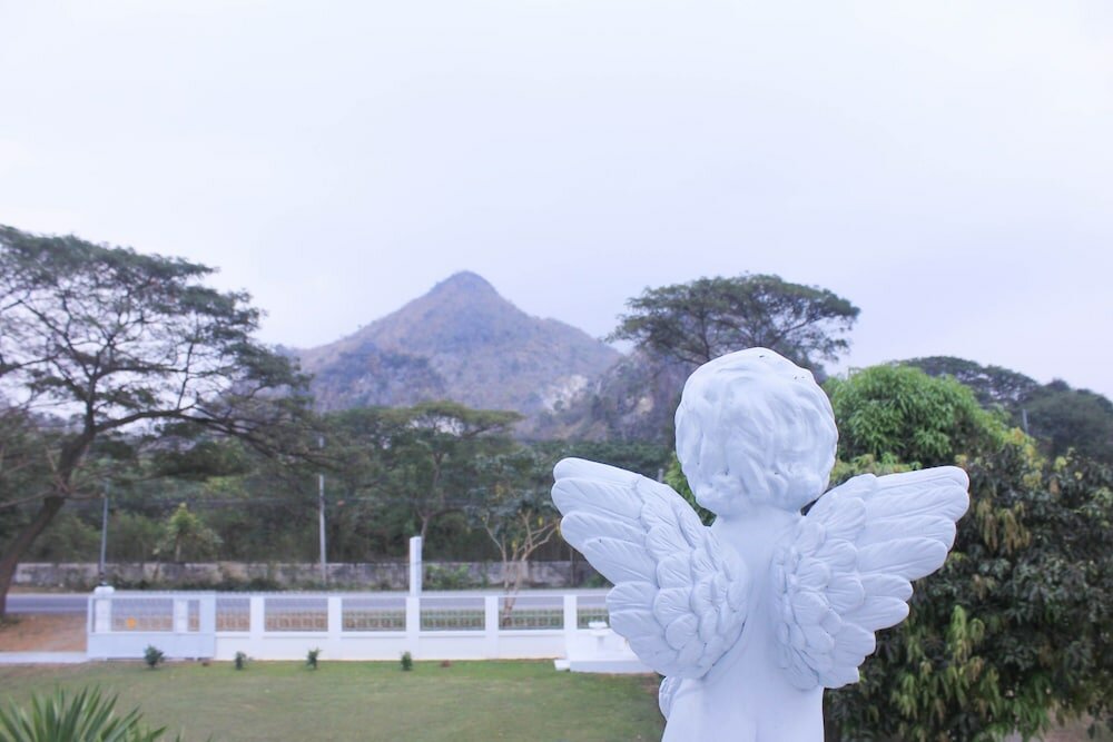 Фото Home @ Hostel Kanchanaburi