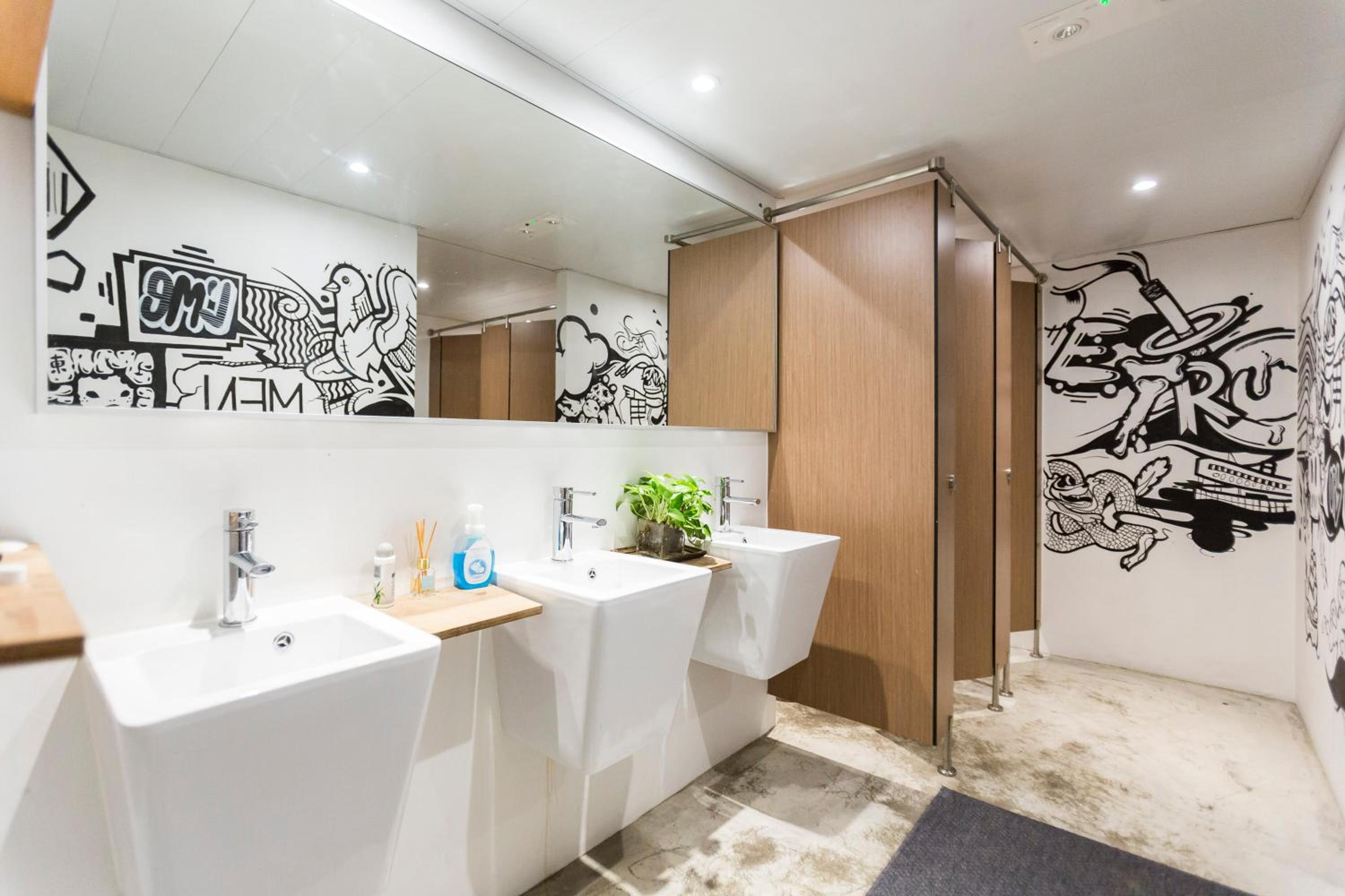 Фото The Mahjong Boutique Hostel