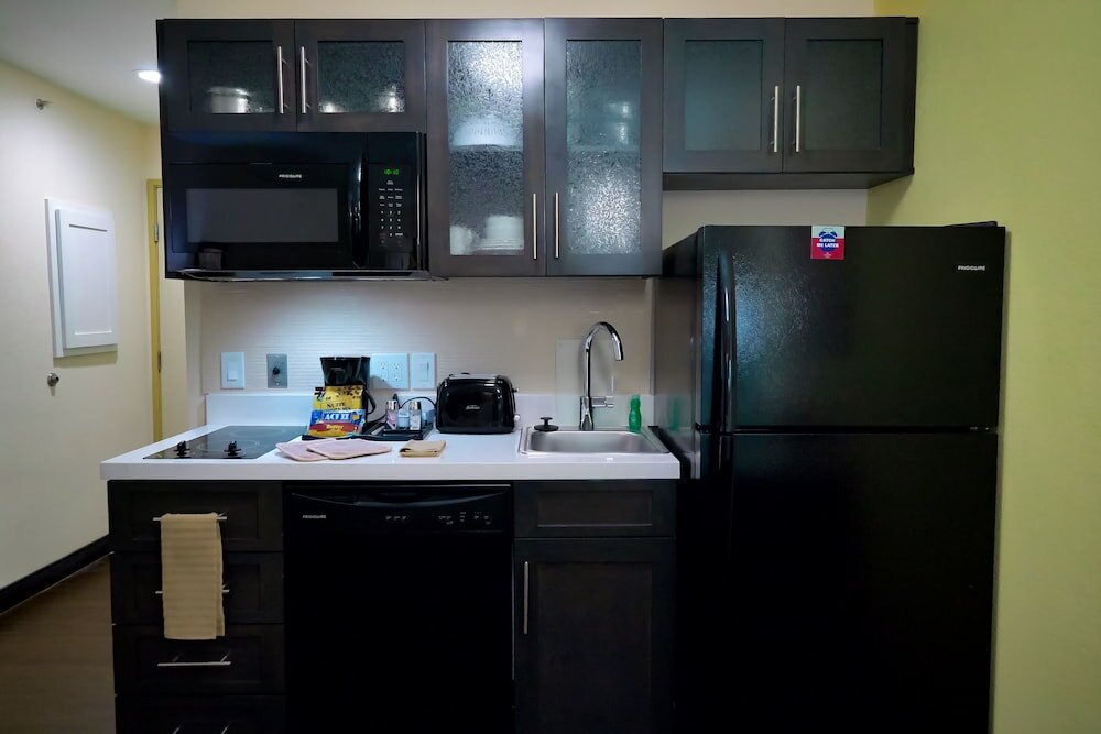 Фото Candlewood Suites Grand Prairie - Arlington, an Ihg Hotel