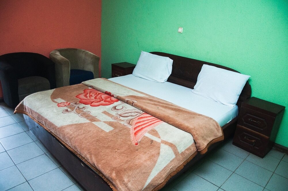 Фото Alfoscar Hotel & Suites