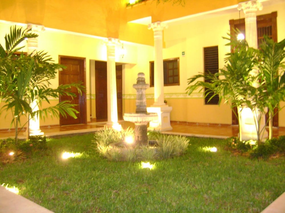 Фото Casa De Las Columnas