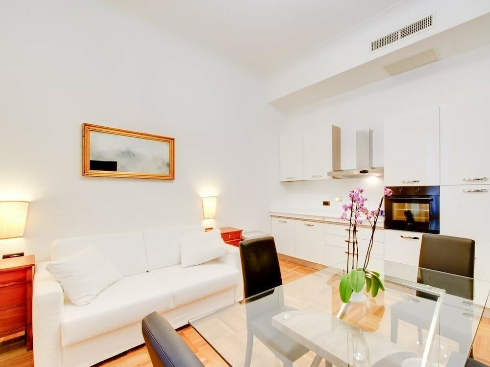 Фото Queen Palace Suites